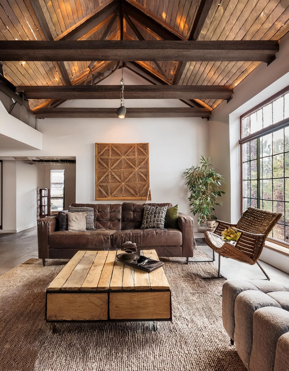 16 Creative Vaulted Ceiling Ideas That Elevate Your Home’s Aesthetic