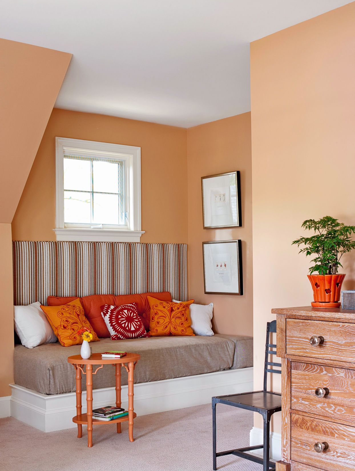 Balanced Design: Finding the Perfect Colors That Match with Orange
