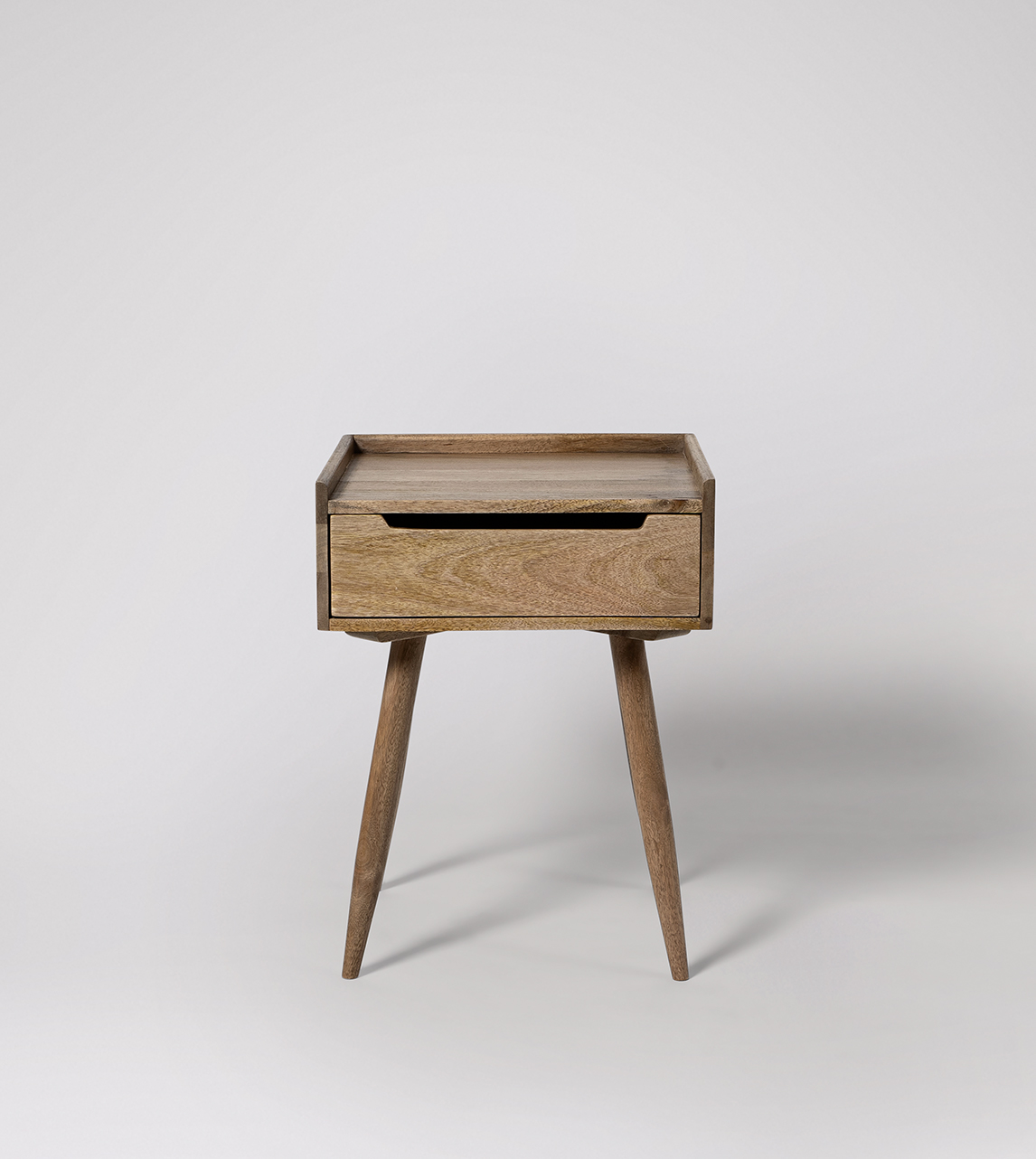 Scandi Bedside Table: Elevate Your Minimalist Bedroom with Timeless Nordic Charm
