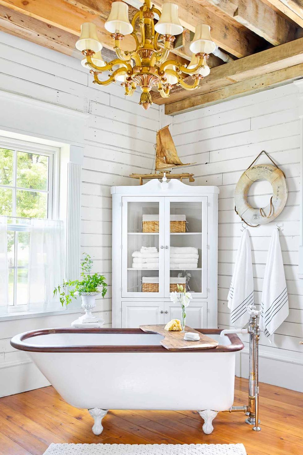 Farmhouse Bathroom Lighting 2025, The Ultimate Guide to Perfect Fixtures