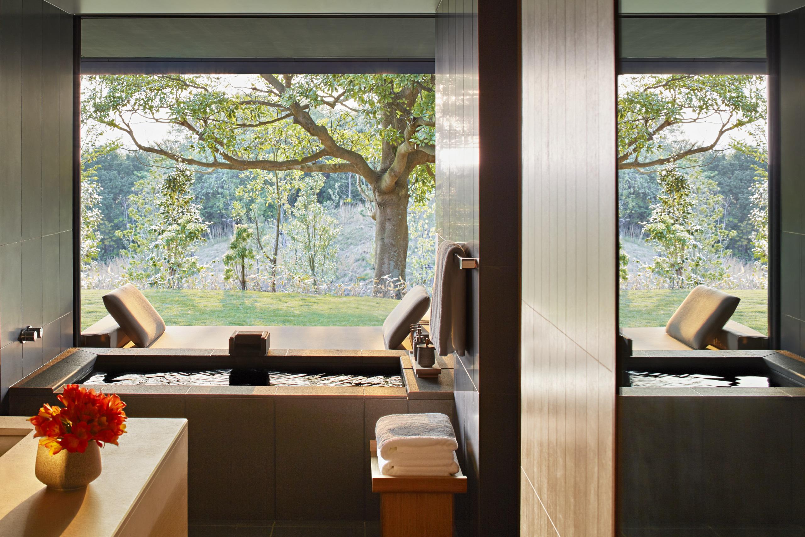 Sora Suite at Amanemu Luxury Bathroom - Shima Japan
