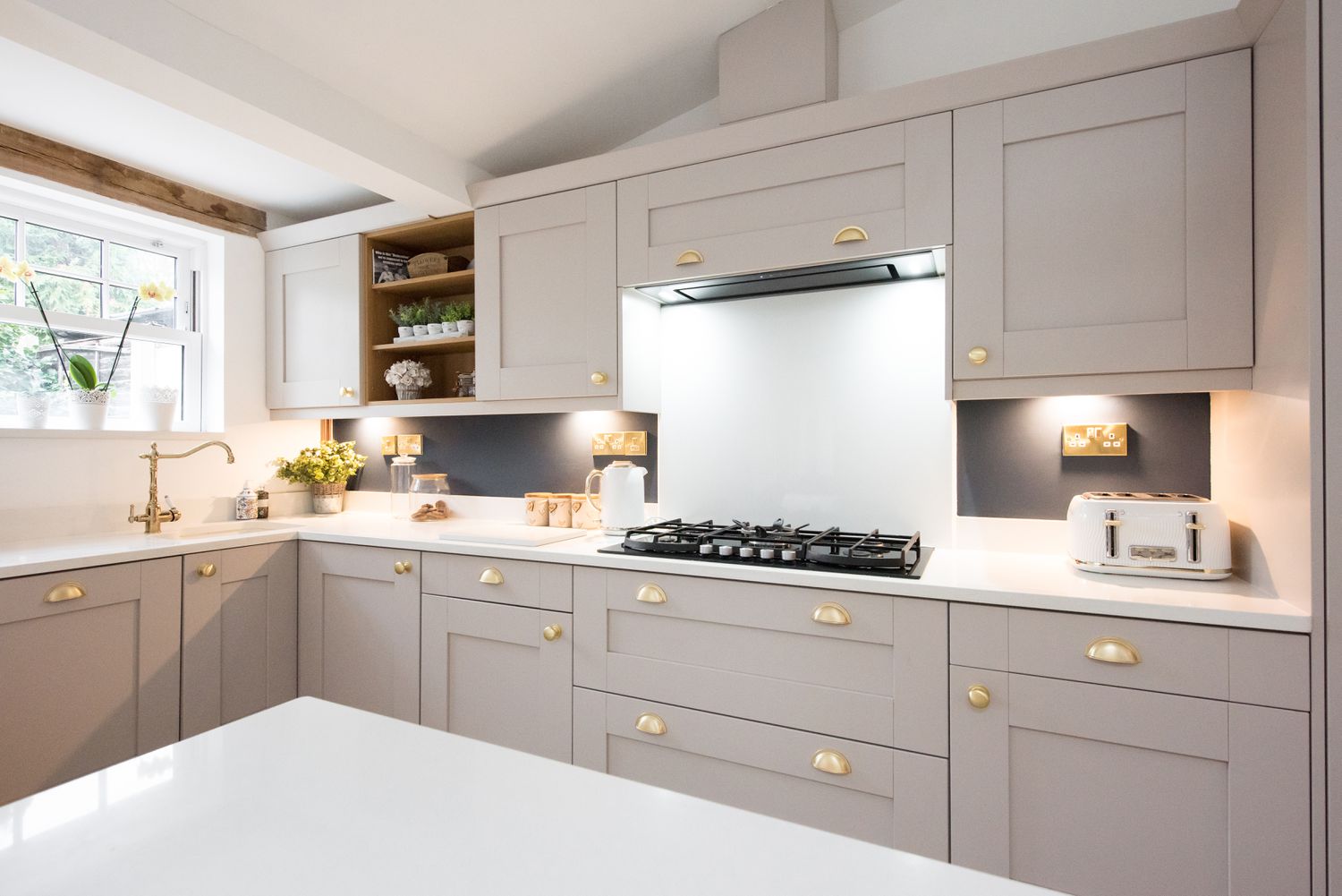 10 Amazing Kitchen Decor Ideas to Transform Your Cooking Space