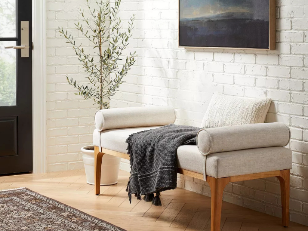 Living Room Benches: The Trending Seating Solution to Elevate Your 2025 Home