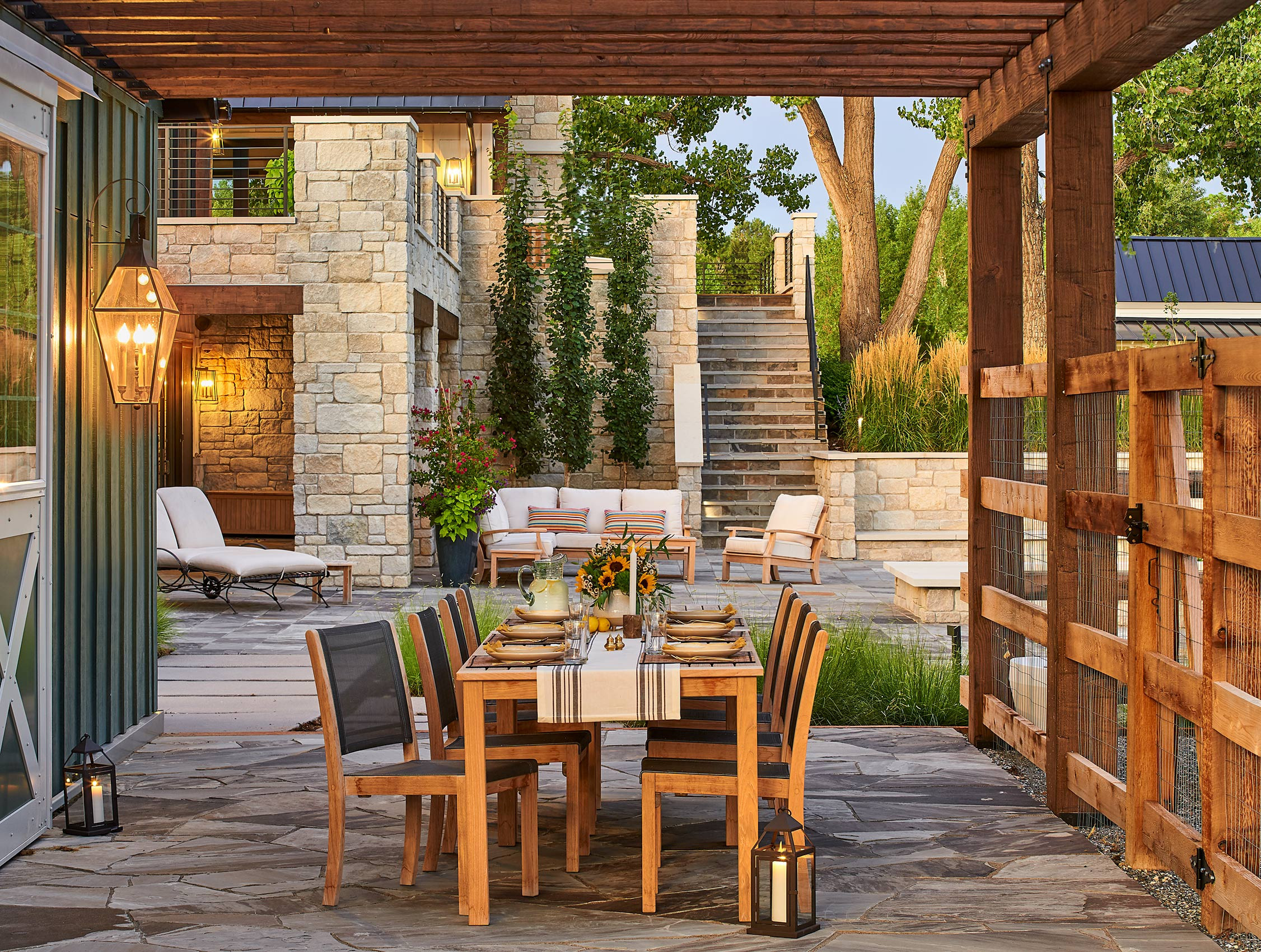 Affordable vs Luxury. Best Outdoor Dining Tables and Chairs for Every Budget