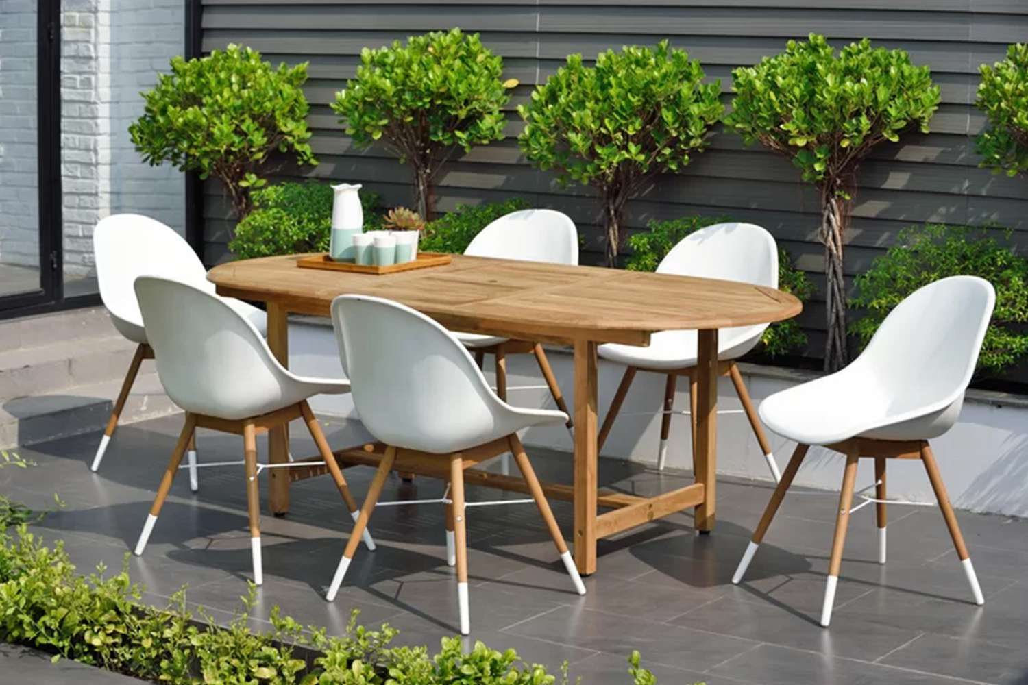 Best Outdoor Dining Table and Chair Sets in 2024 – Buyer’s Guide & Reviews