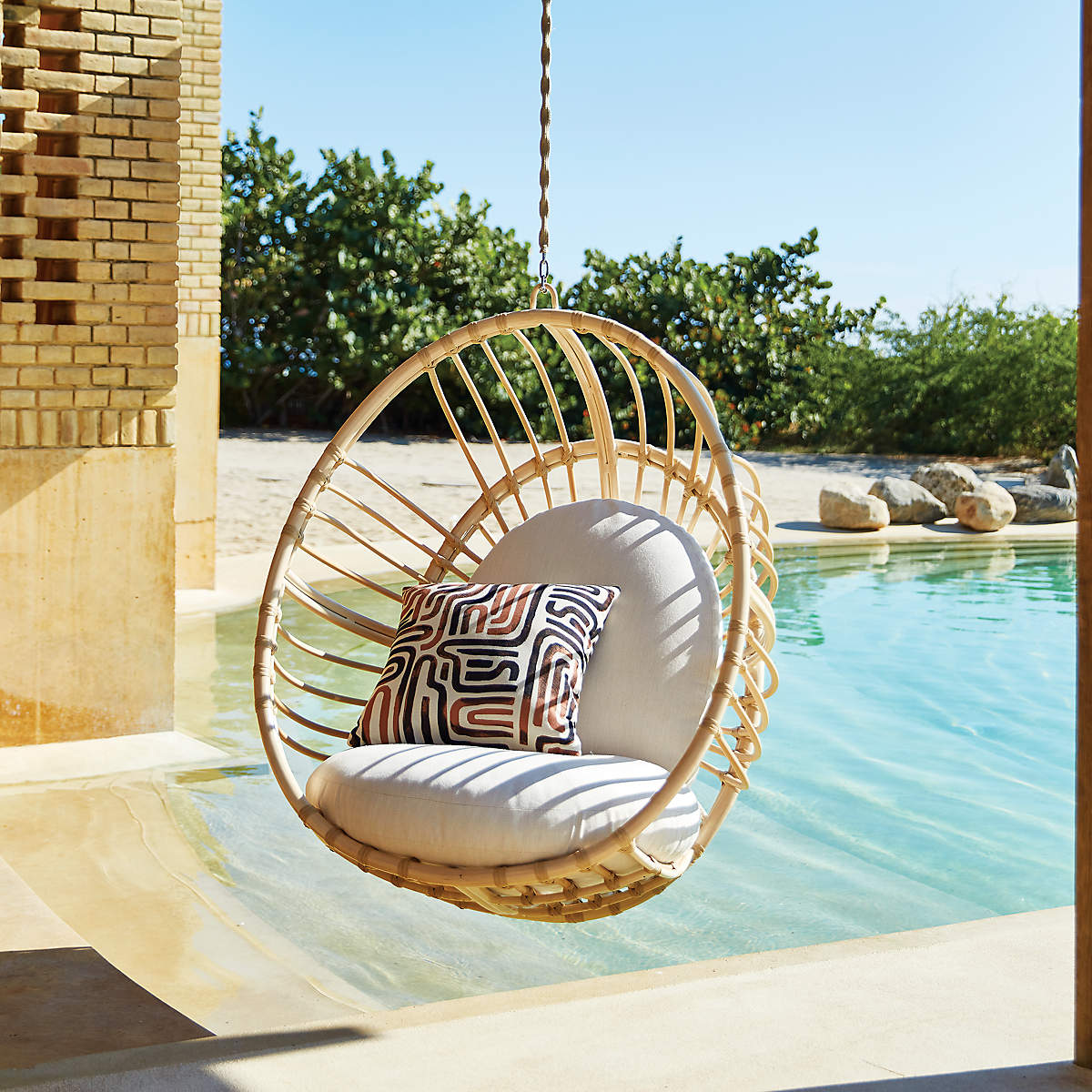 Hanging Outdoor Chairs, Your 2025 Guide to Choosing the Perfect One
