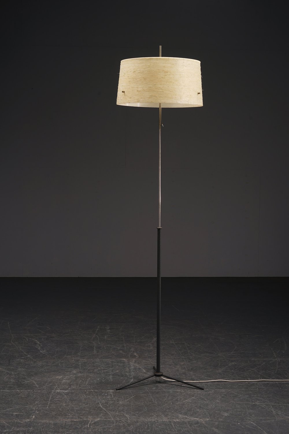 How to Identify an Authentic 1950s Floor Lamp. Key Features & Tips