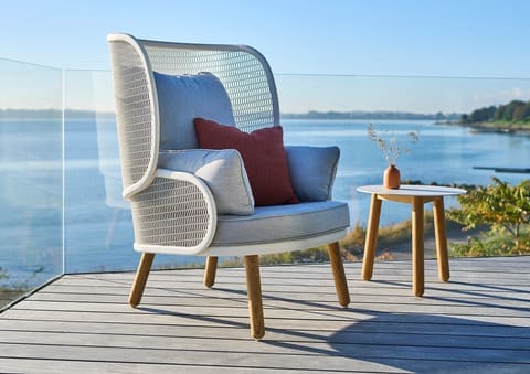Transform Your Outdoor Space with High Back Outdoor Lounge Chairs