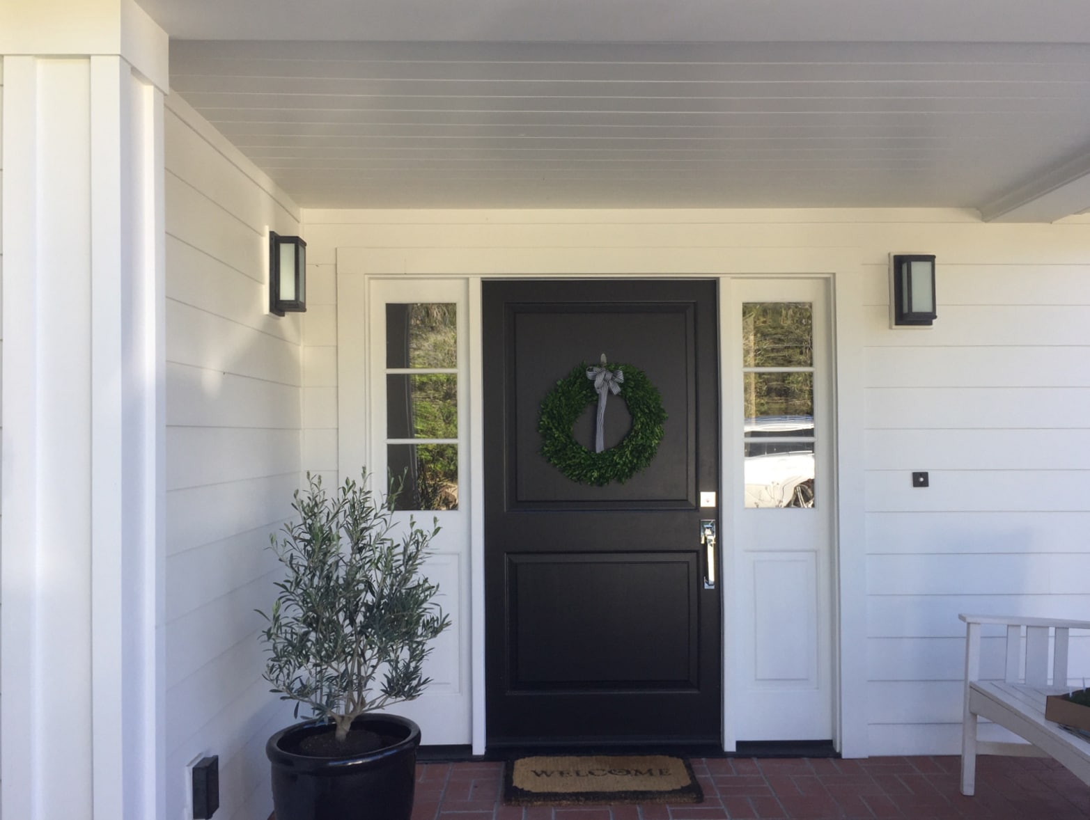 Affordable Exterior Front Door Trim Makeover Ideas
