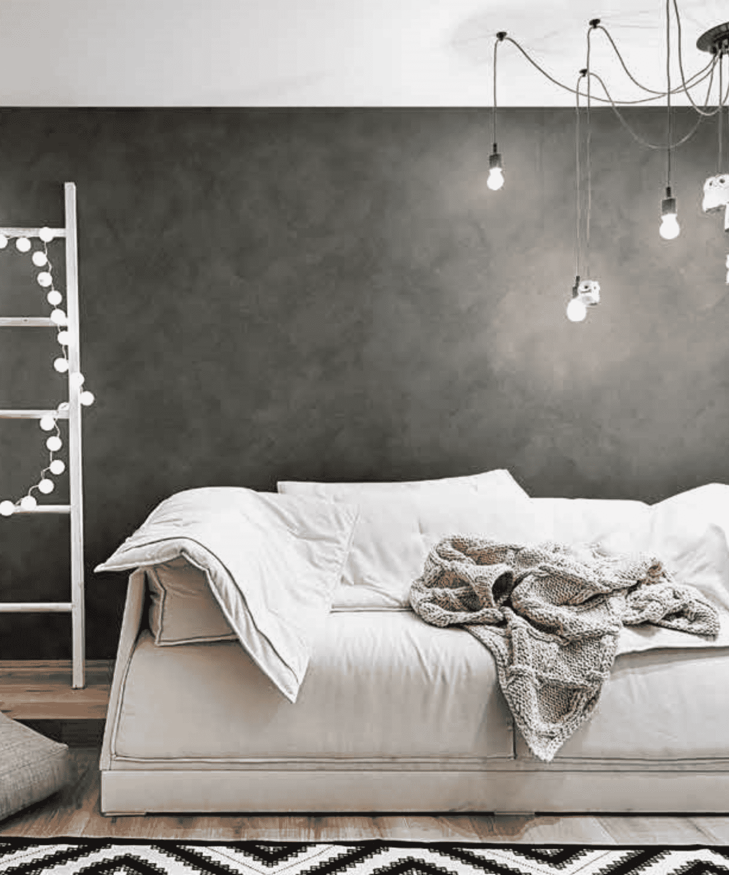 Decorative Wall Paint vs. Wallpaper, Which is Better for Your Home