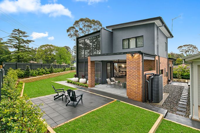 Eco-Friendly Modern House Design, Sustainable Materials & Smart Solutions