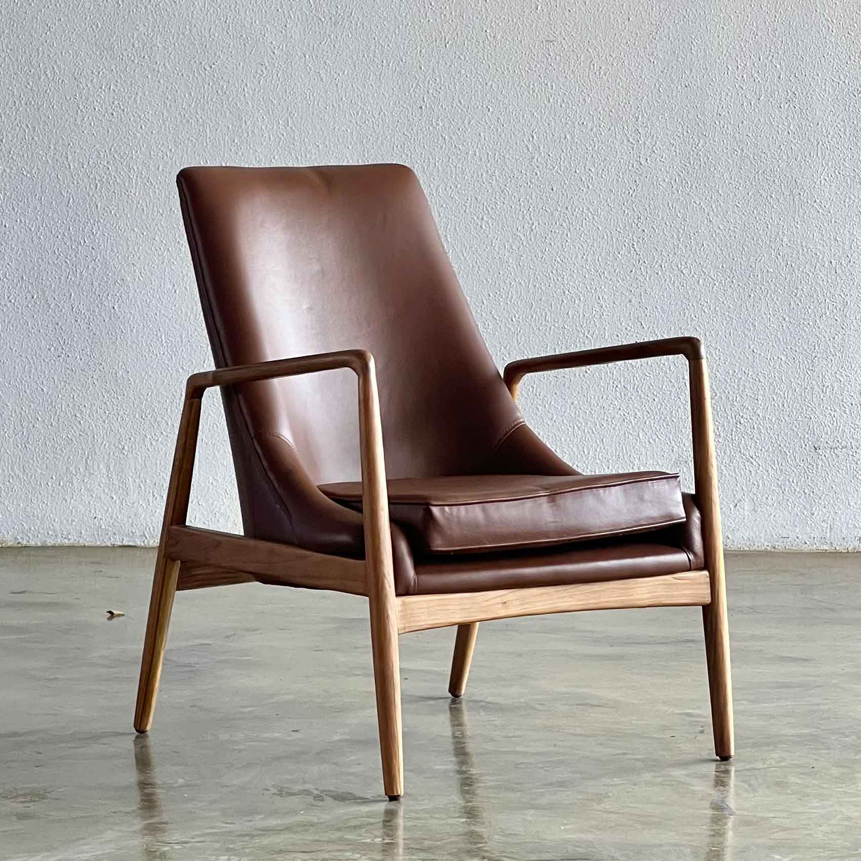 Expert Lounge Chair Repair. Fix Sagging, Broken Frames & More