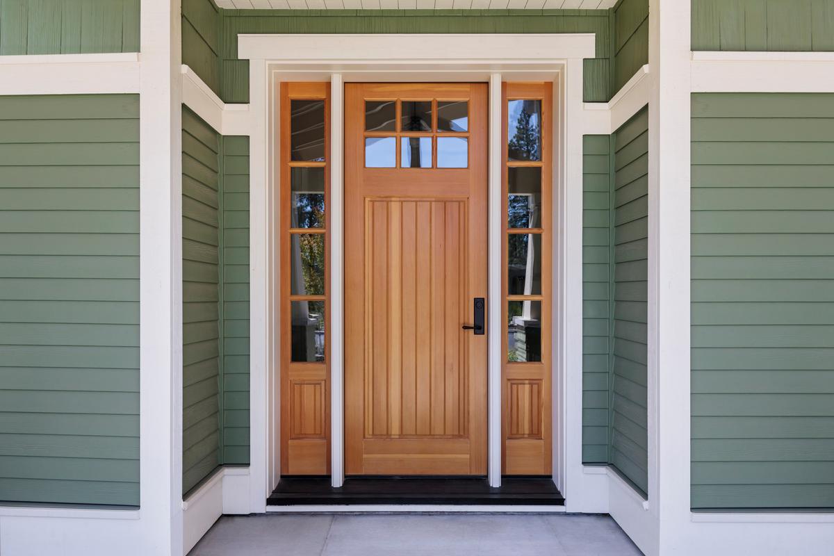 Front Door Molding Trends, What’s Hot in Home Design This Year