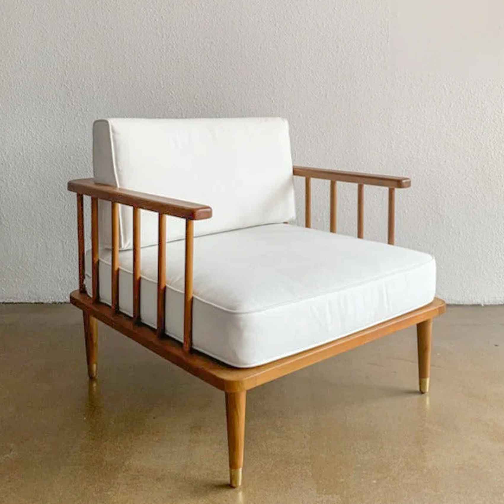 Lounge Chair Repair Guide. DIY Fixes & Professional Tips