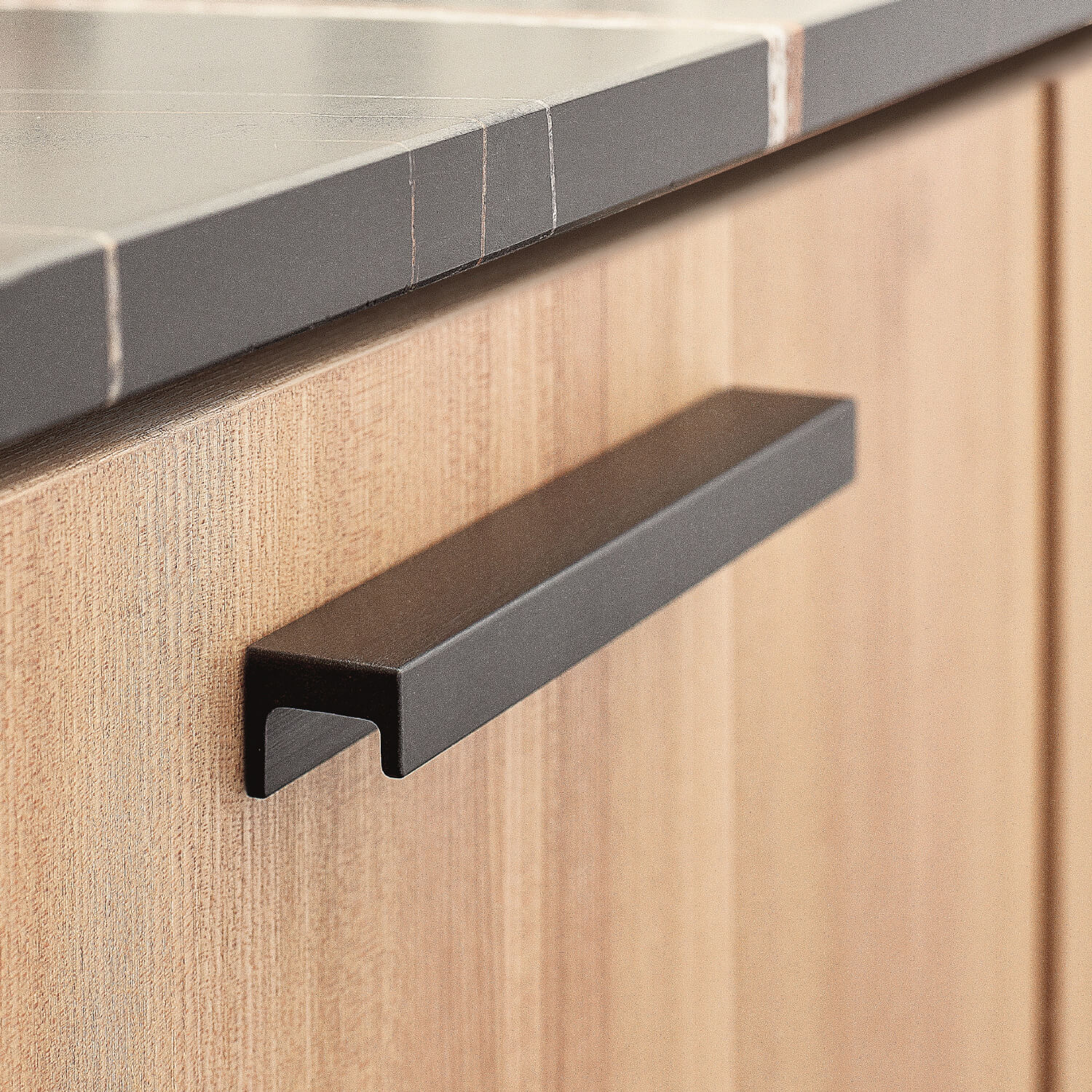 Matte Black vs. Glossy Black Cabinet Handles – Which is Best