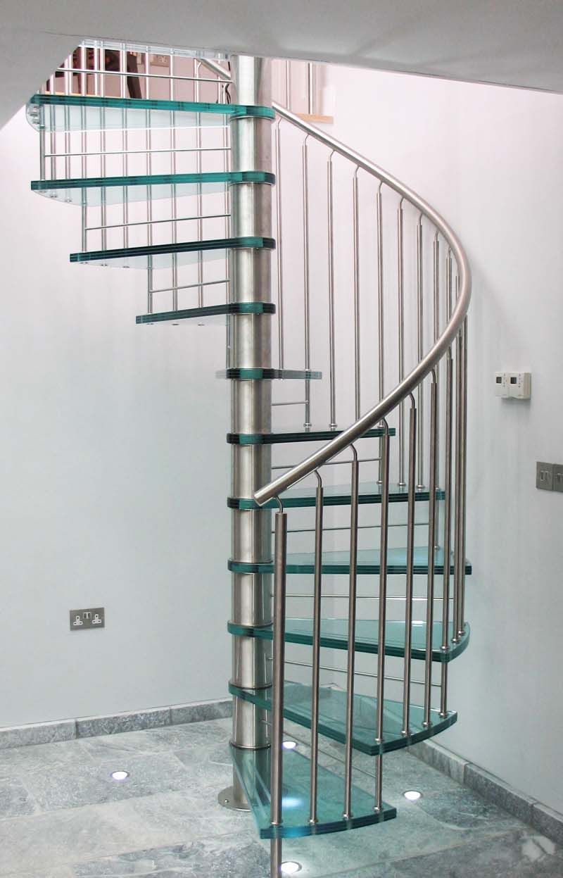 Minimalist Spiral Steel Staircase Designs for Modern Architecture