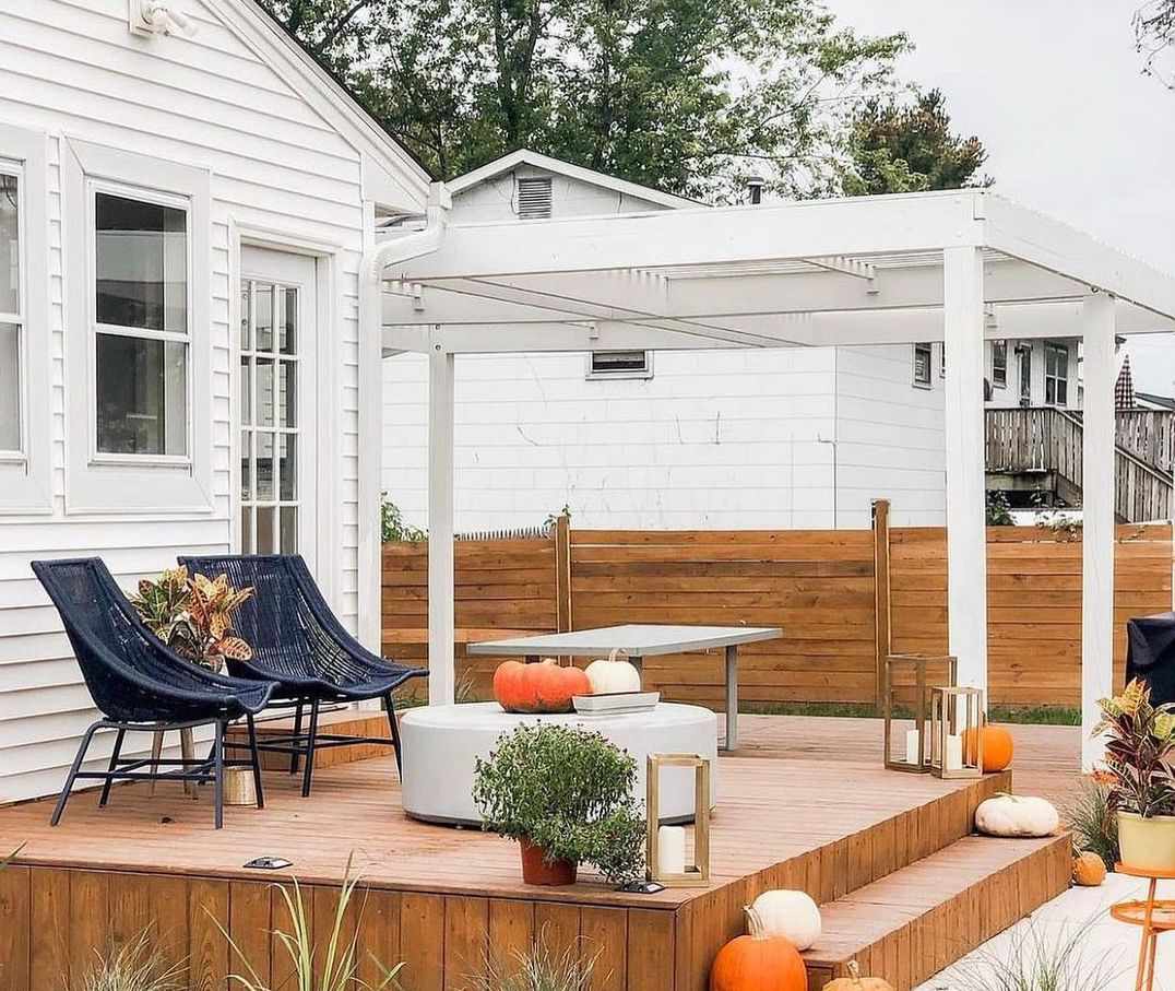 Front Door Deck Ideas to Enhance Curb Appeal and Functionality