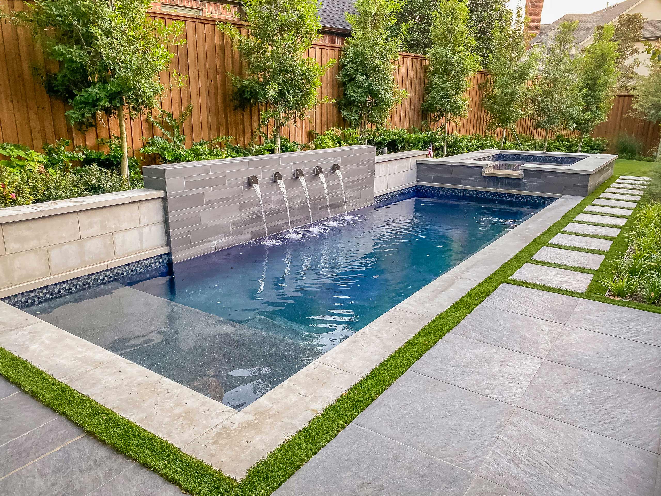 Top 20 Outdoor Pool Wall Decor Ideas for a Resort-Style Backyard