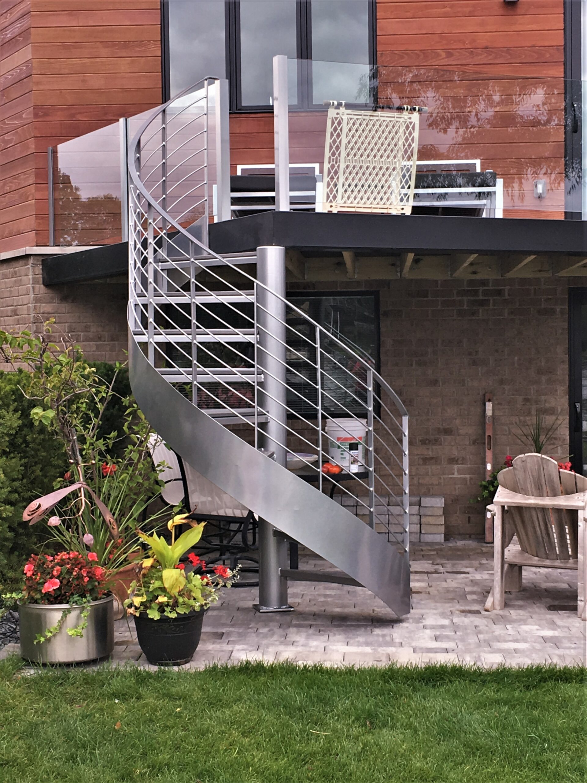 Why Choose Spiral Steel Stairs. Design Benefits & Inspirations