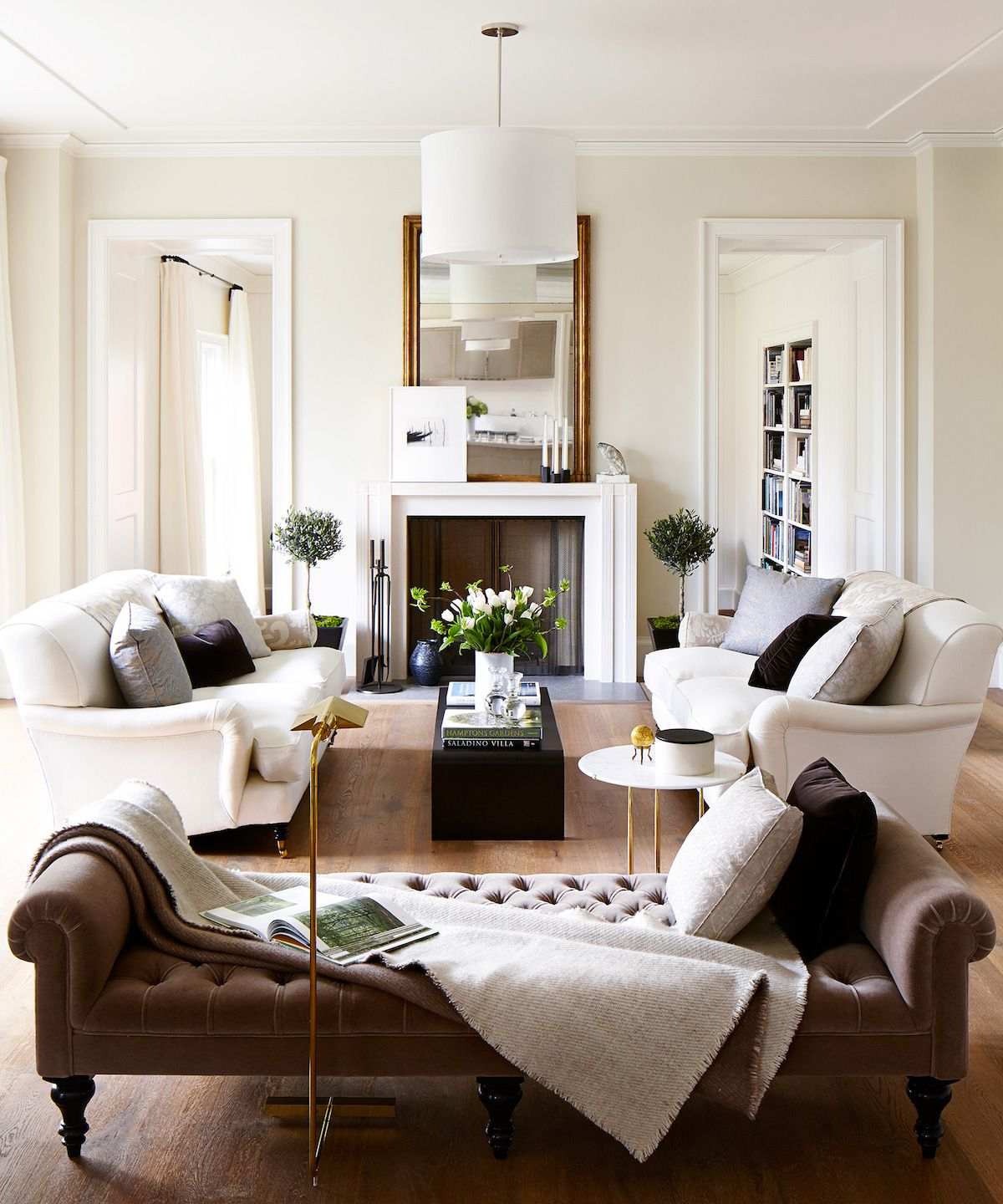 10+ Cream Walls Living Room throughout