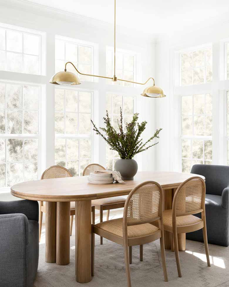 12 Oval Dining Tables That Will Elevate Your Dining Room – Artofit with