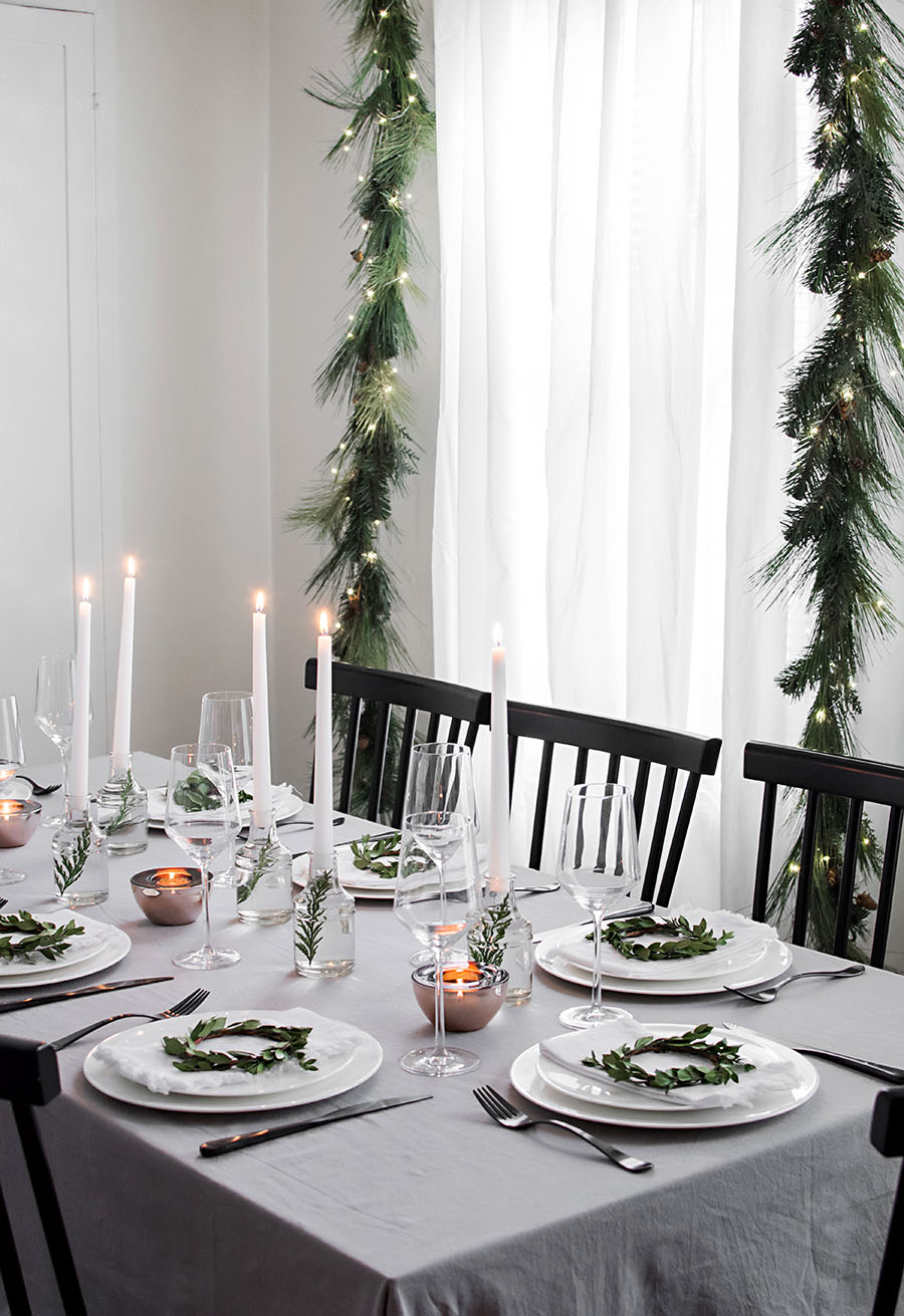 15 Stunning Modern Christmas Tablecloths for a Festive Dining Table (2024 Trends)