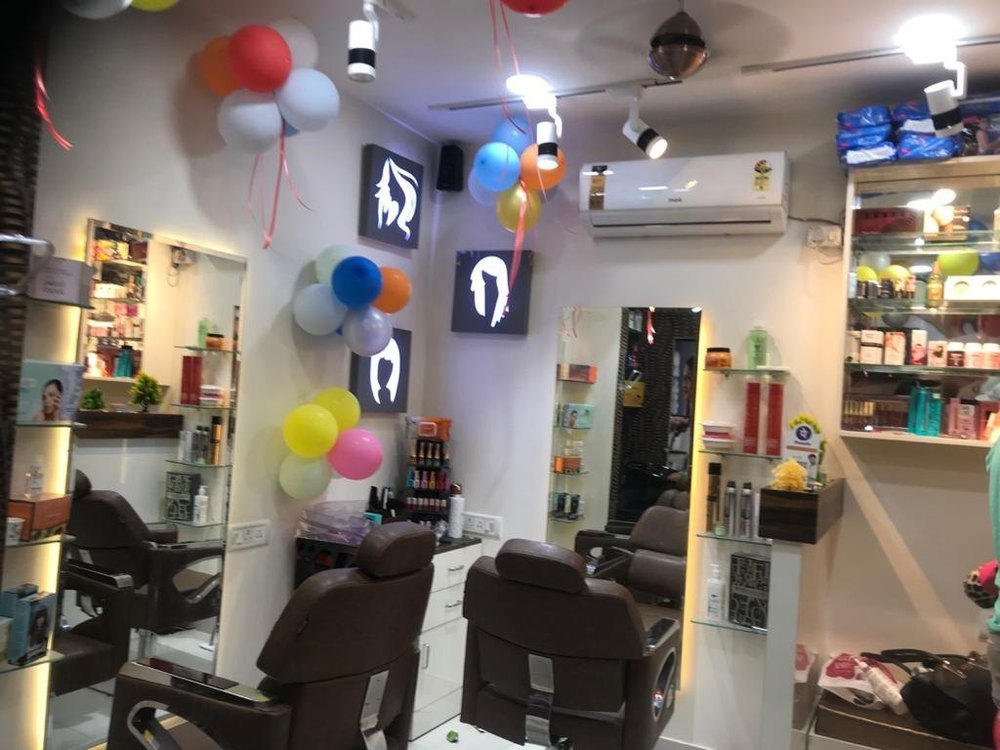 15 Creative Small Nail Salon Interior Design Ideas To Transform Your Space! with The Art of Designing a Beautiful and Efficient Small Nail Salon
