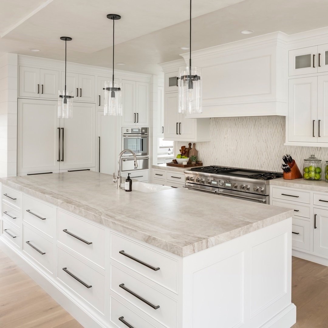 15+ Luxury Island Lighting Ideas; Illuminate Your Kitchen With These ... for Elevate Your Kitchen Style with These Stunning Modern Island Pendants
