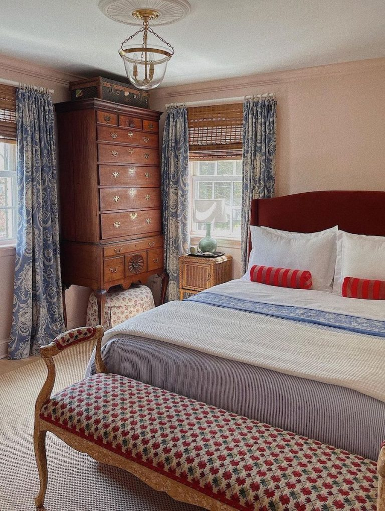 15 Vintage Bedroom Design Ideas That Evoke The Past in