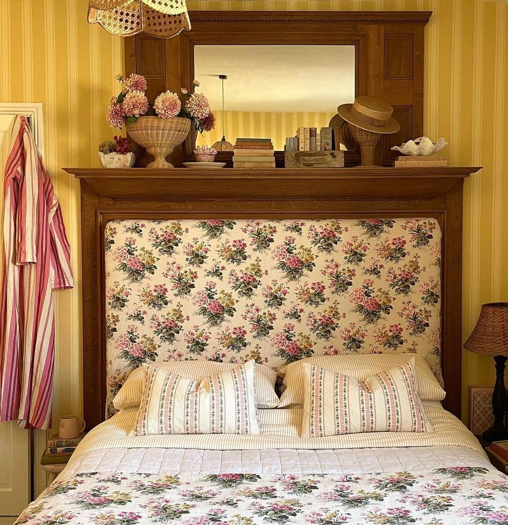 15 Vintage Bedroom Design Ideas That Evoke The Past regarding