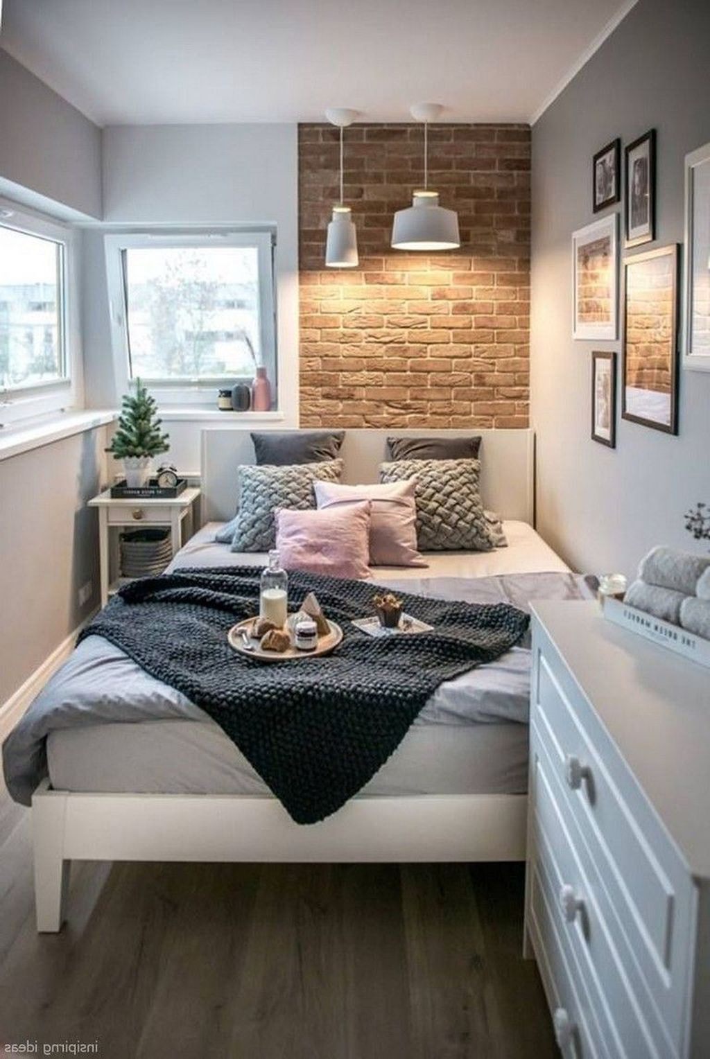 Clever Layout Solutions for Narrow Bedroom Challenges