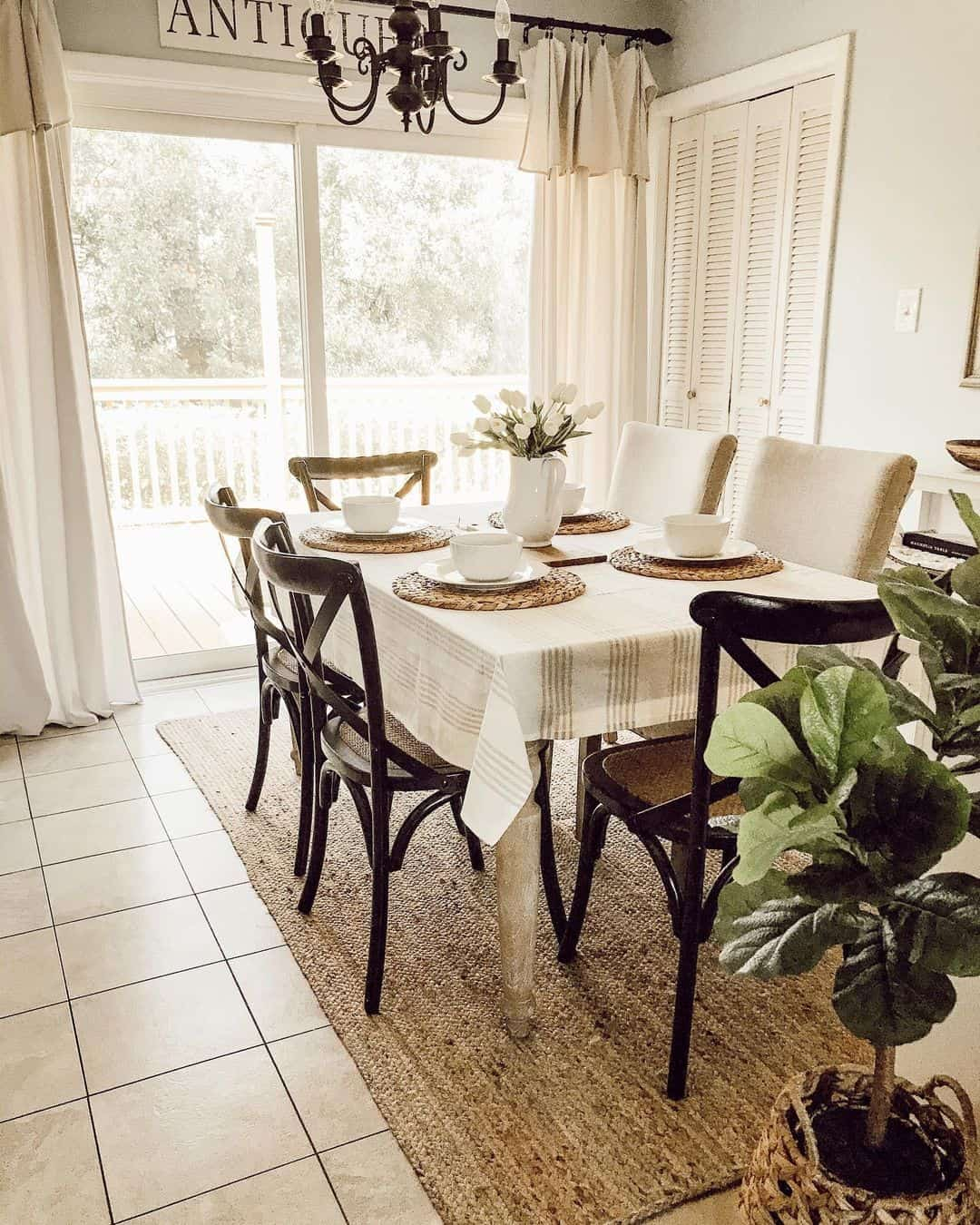 28 Dining Room Jute Rugs That Naturally Upgrade Your Home for
