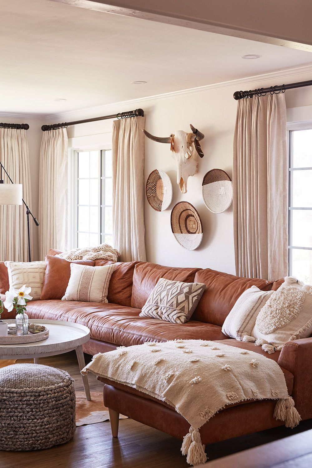 30 Living Room Curtain Ideas To Transform Your Space pertaining to Seasonal Style Update Finding Living Room Curtains for Autumn