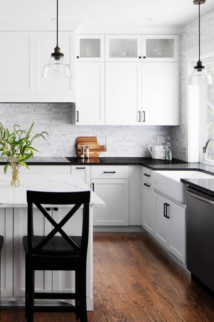 35+ Gorgeous Black And White Kitchen Ideas &amp;Amp; Designs pertaining to Mastering the Art of Timeless Black and White Kitchen Design