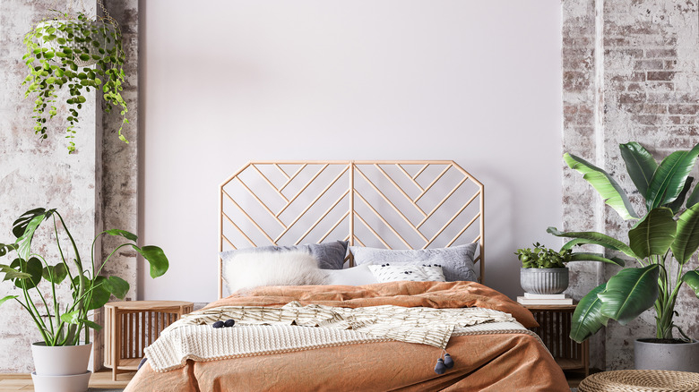 35 Relaxing Bedroom Ideas That Will Help Put Your Mind At Ease with regard to