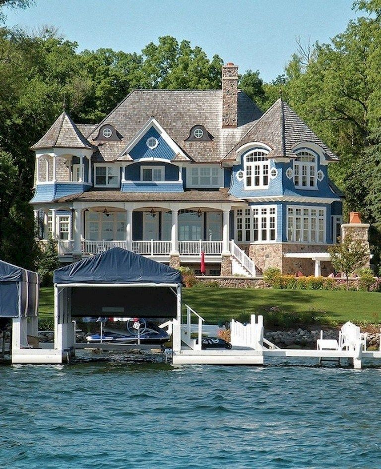 Creating Cozy and Functional Spaces for Your Lakeside Escape