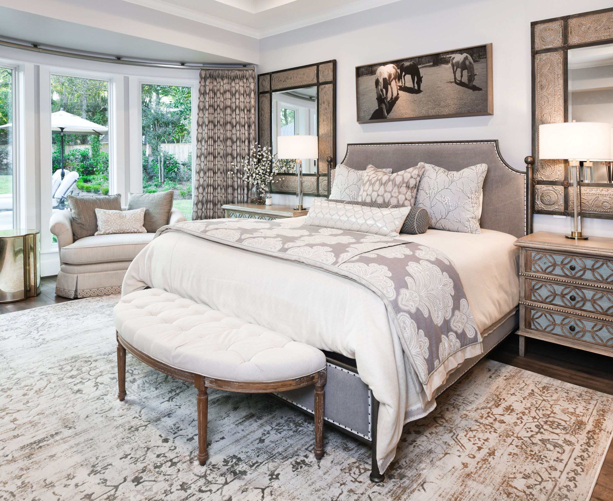 39 Ways To Decorate A Large Bedroom with Creating a Cozy and Functional Large Master Bedroom