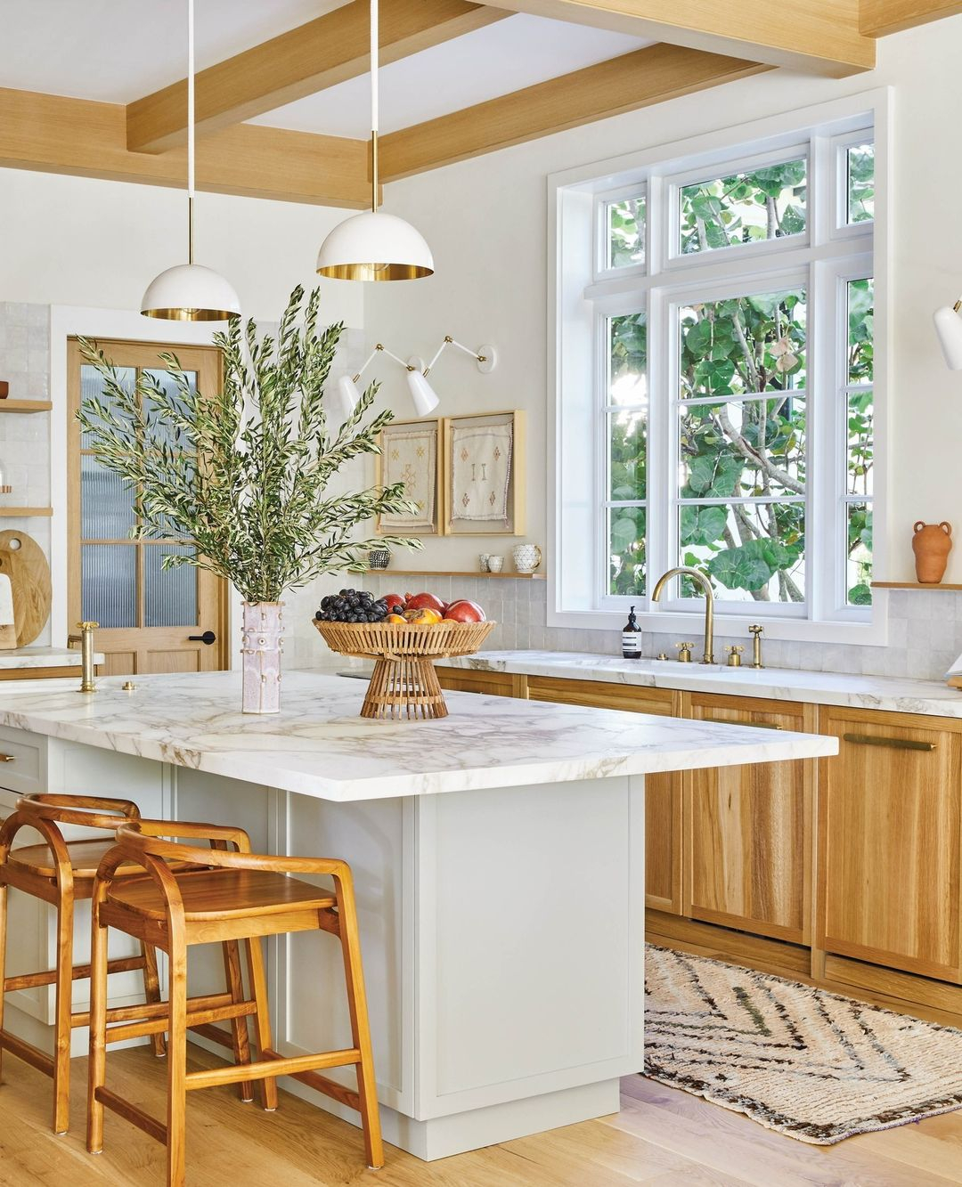 40 Unique Kitchens Without Upper Cabinets - Decoholic for Embracing Minimalism The Art of Kitchen Design Without Upper Storage