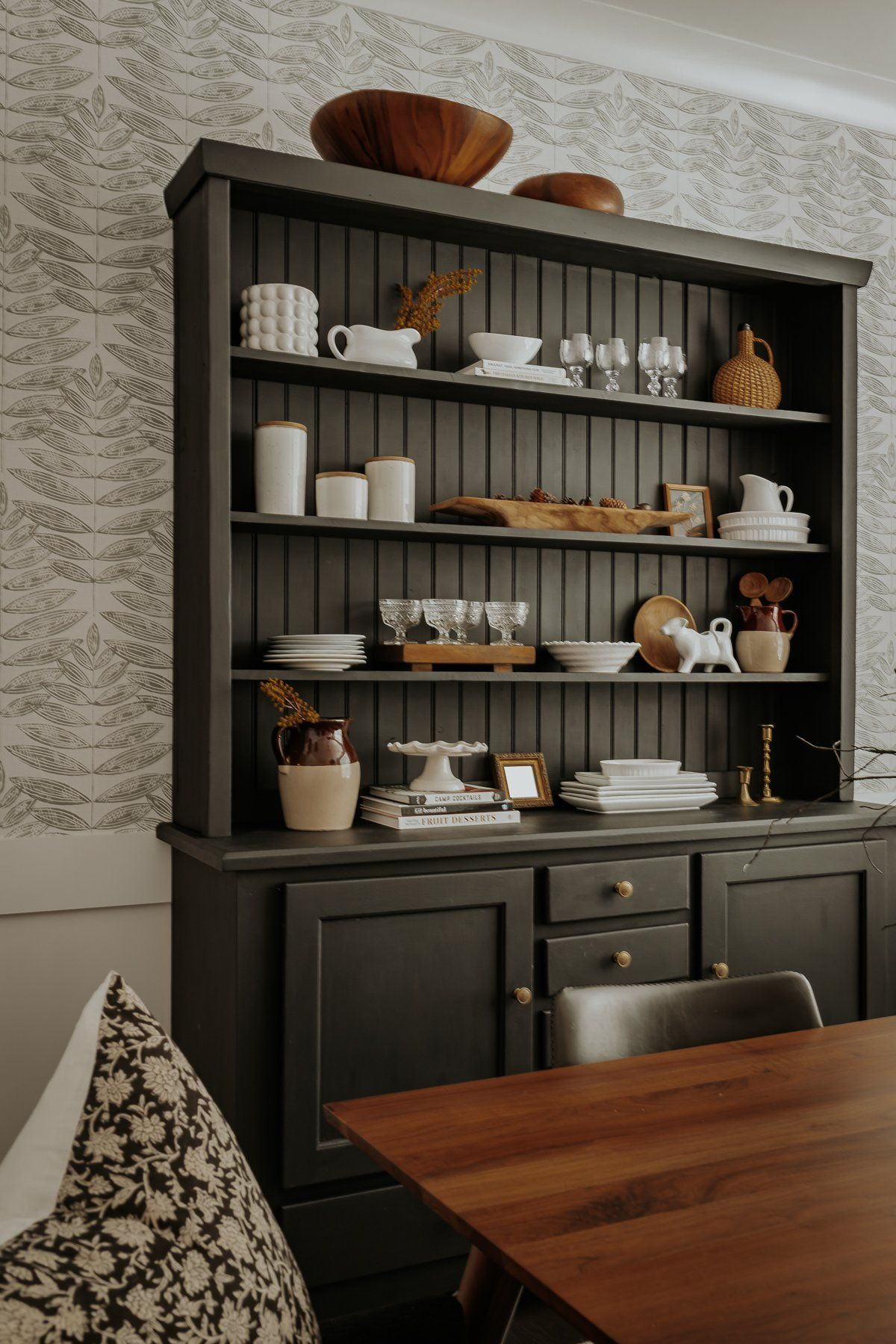 5 Tips For Styling Dining Room Hutch Decor | Dining Room Hutch Decor ... pertaining to