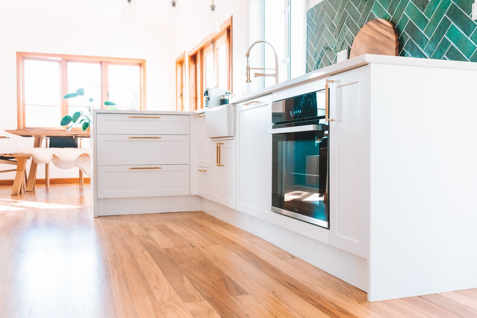 Comfort and Safety with Modern Flooring for Your Kitchen