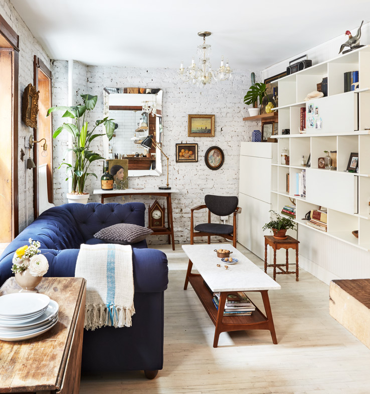 Clever Layouts for Compact Living Rooms That Feel Spacious