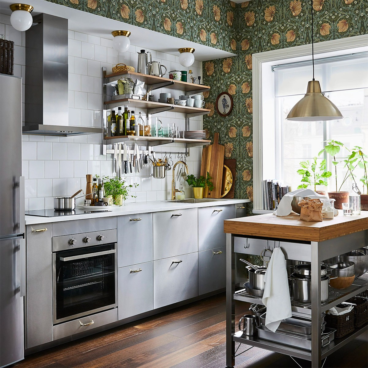50 Splendid Small Kitchens And Ideas You Can Use From Them in Maximizing Your Tiny Kitchen Space Smart Design Solutions