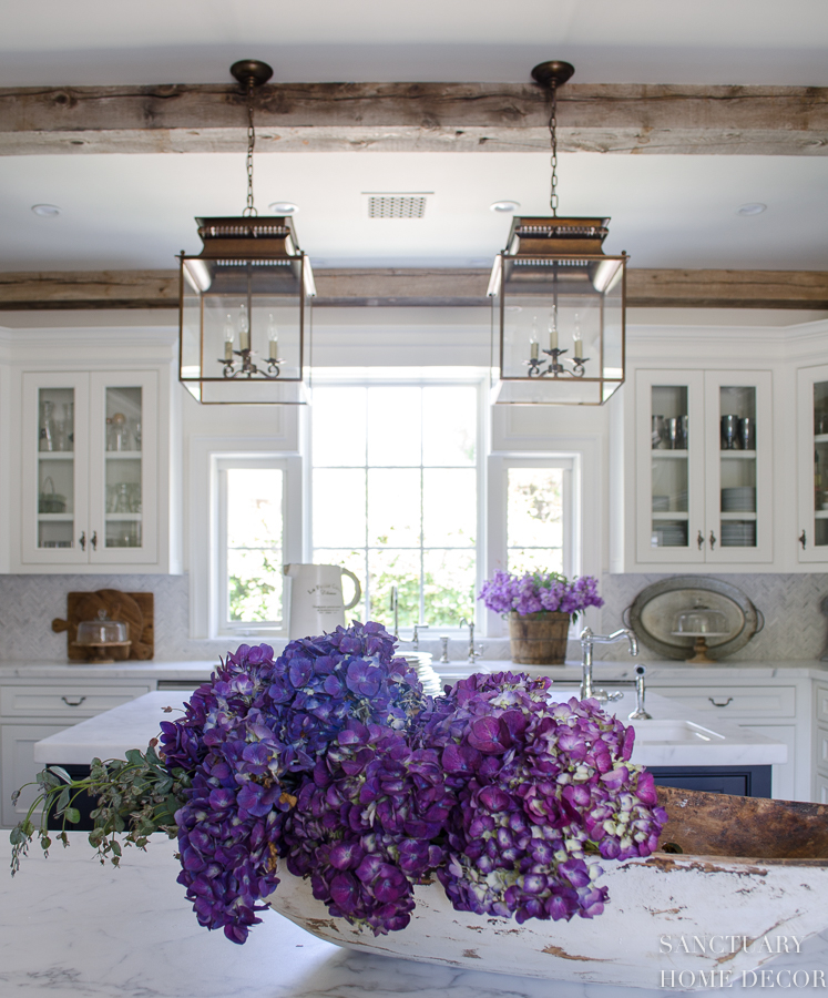 6 Easy Ways To Add Farmhouse Charm To Your Home - Sanctuary Home Decor in