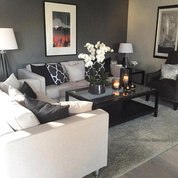 Achieving Harmony in Your Black and Cream Living Room