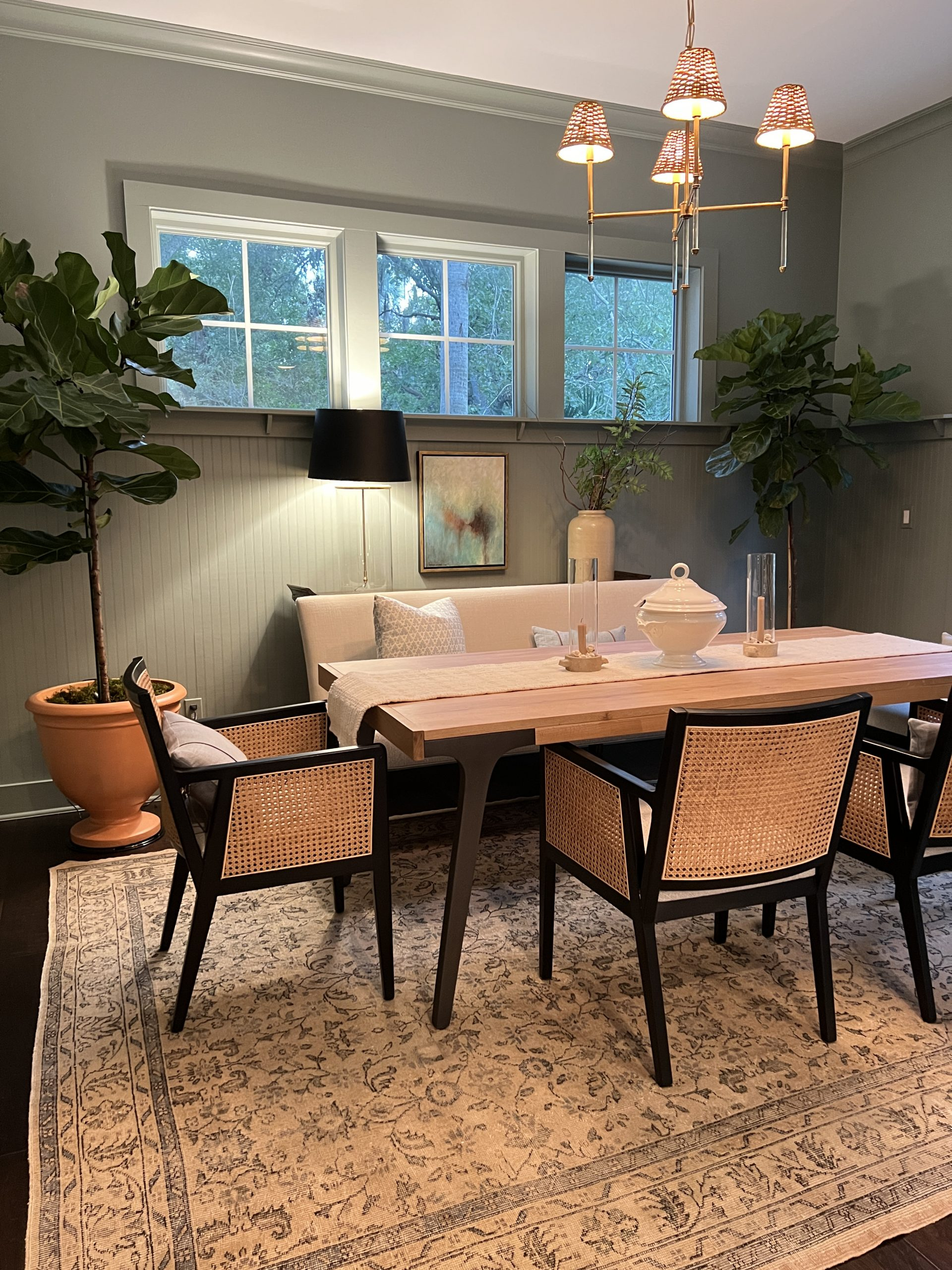 8 Décor Tips For Your Dining Table Everyday | Classic Casual Home with regard to From Everyday to Extraordinary Modern Dining Table Decor Secrets