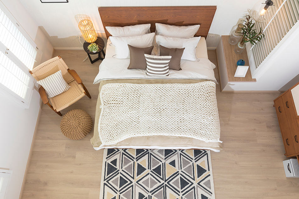 9 Best 10X10 Bedroom Layouts For Small Rooms (With 9 Floor Plans ... for 10X10 Bedroom Design Ideas