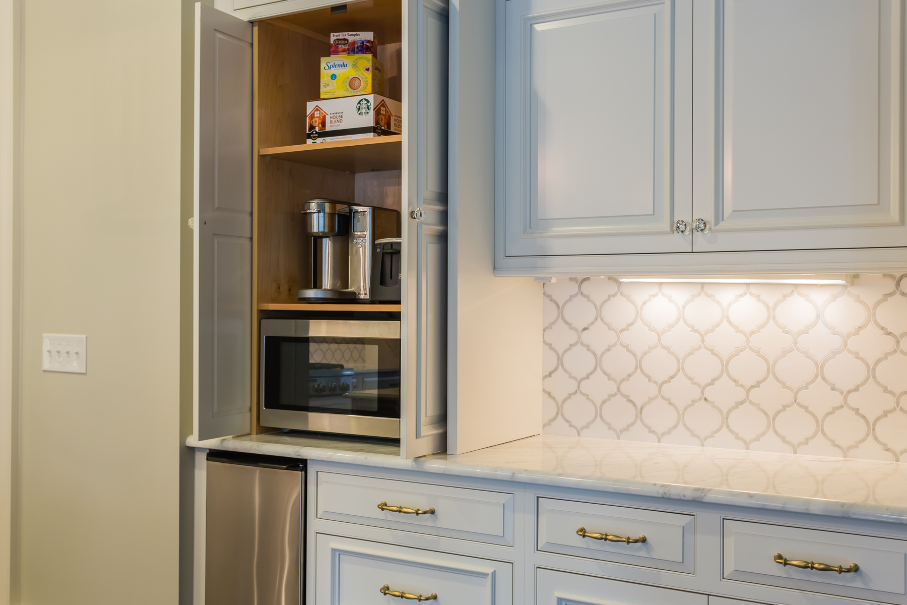 Best Materials for Durable & Stylish Kitchen Pocket Doors