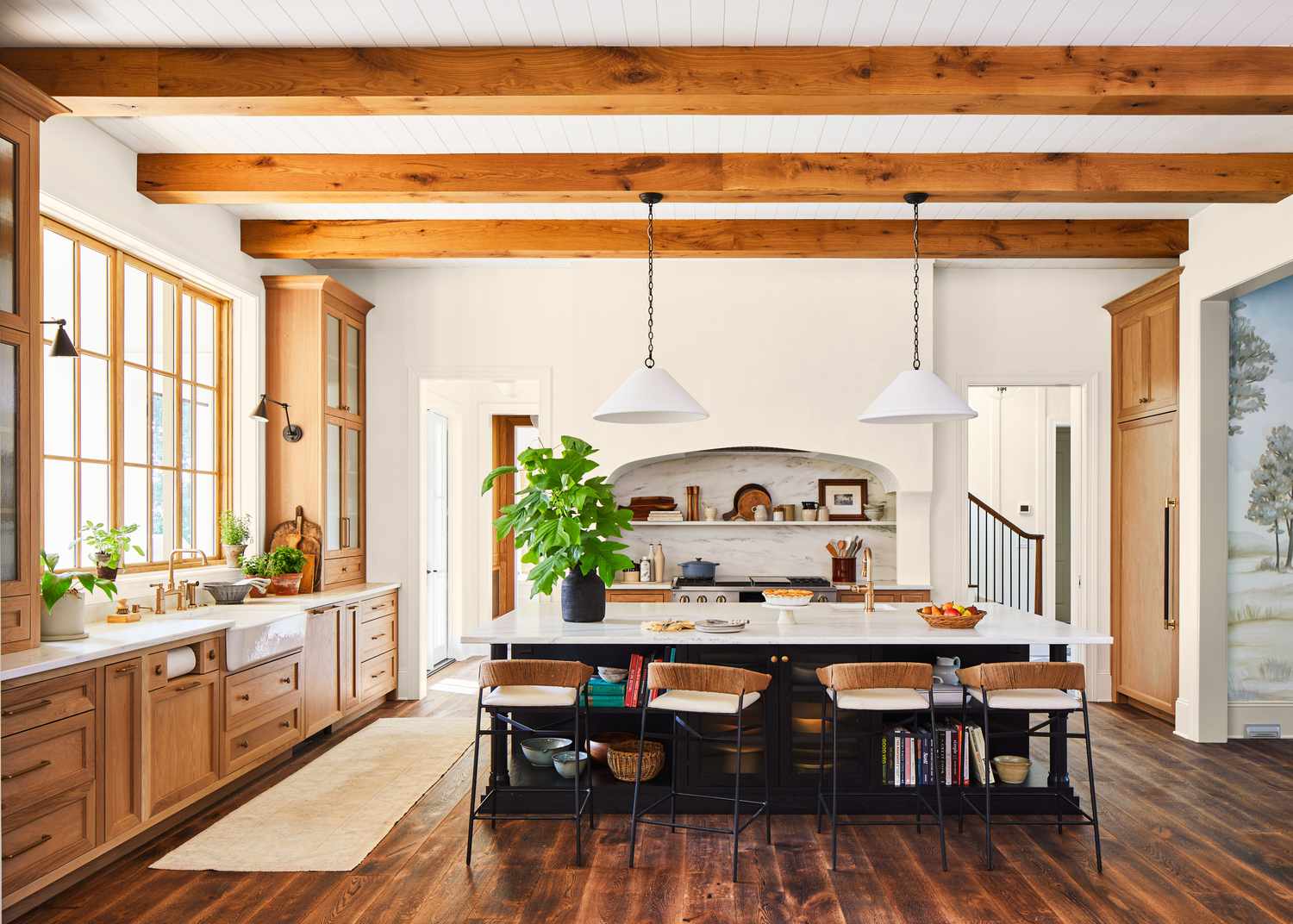 How to Style a Mid Century Modern Dining Room Set Like a Pro
