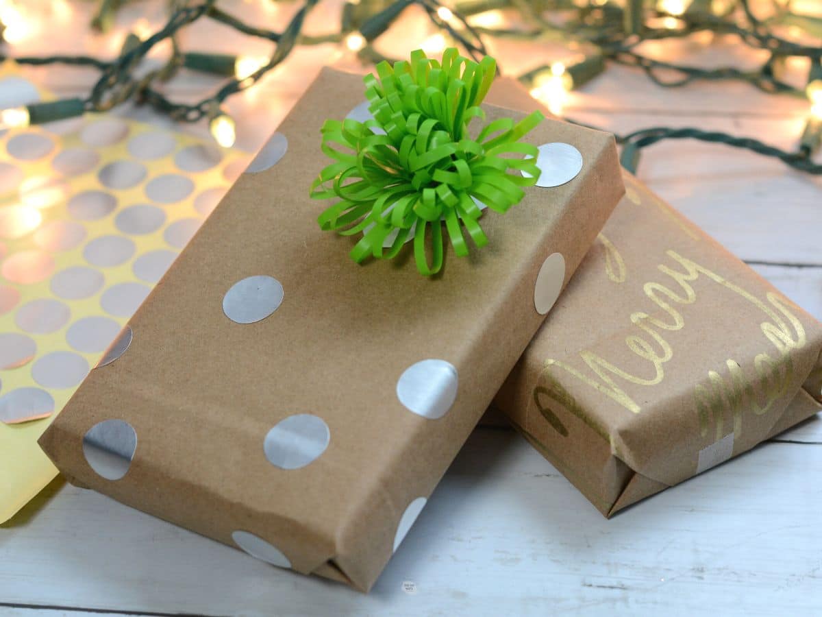 Last-Minute DIY Wrapping Paper Hacks – Quick & Cute Ideas for Gifts