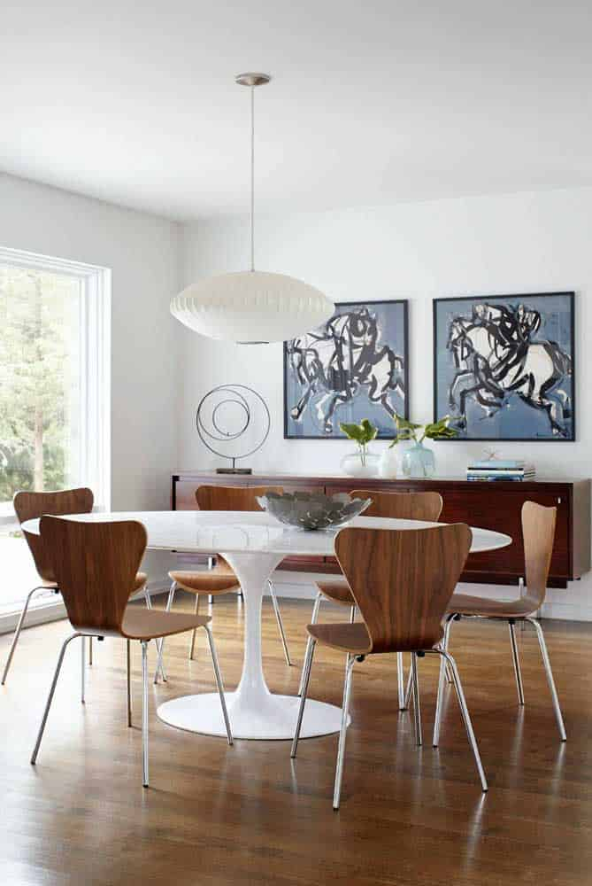 Advantages Of Having An Oval Table In Your Dining Room intended for Creating Connection The Social Advantage of Oval Dining Room Table Sets